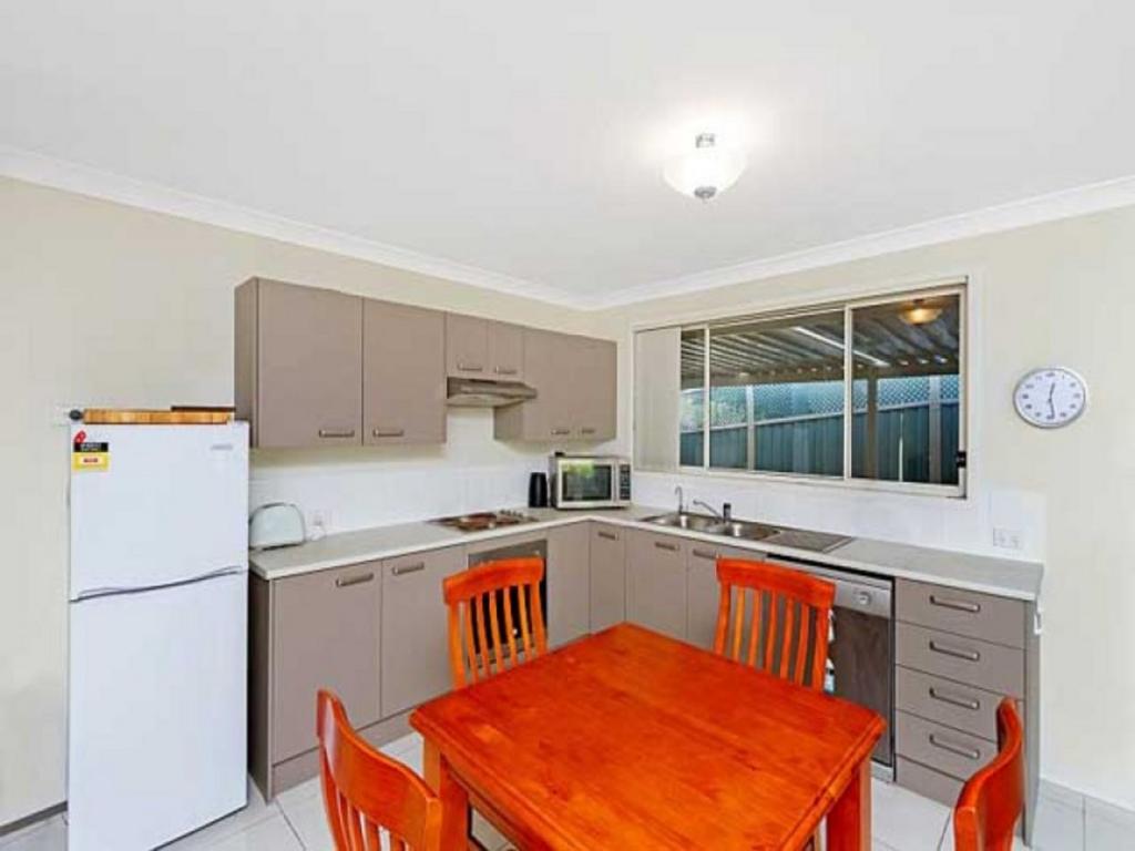 4 Soldiers Point Dr, Norah Head, NSW 2263