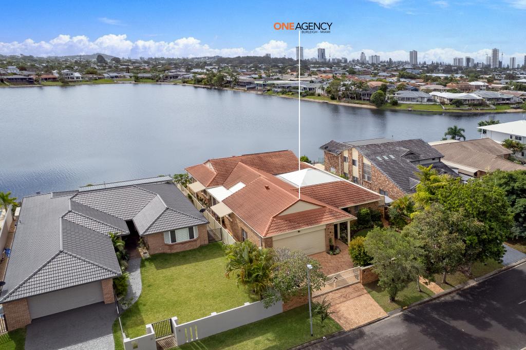 33 Wedgebill Pde, Burleigh Waters, QLD 4220