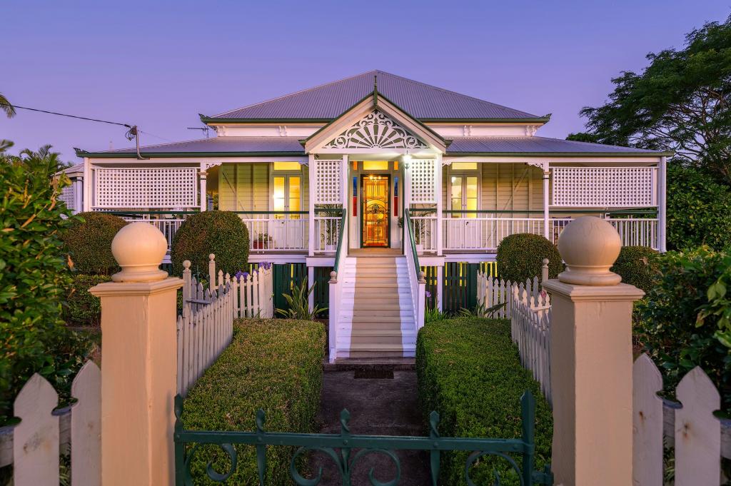 12 MOUNT PLEASANT RD, GYMPIE, QLD 4570