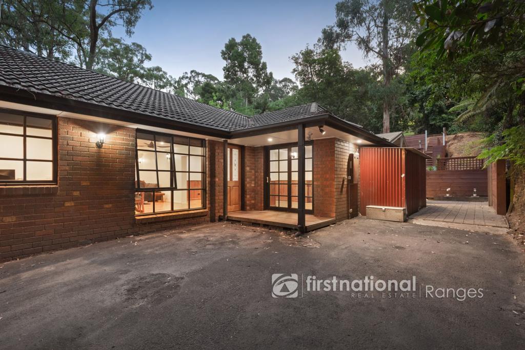 30 Amphlett Ave, Cockatoo, VIC 3781