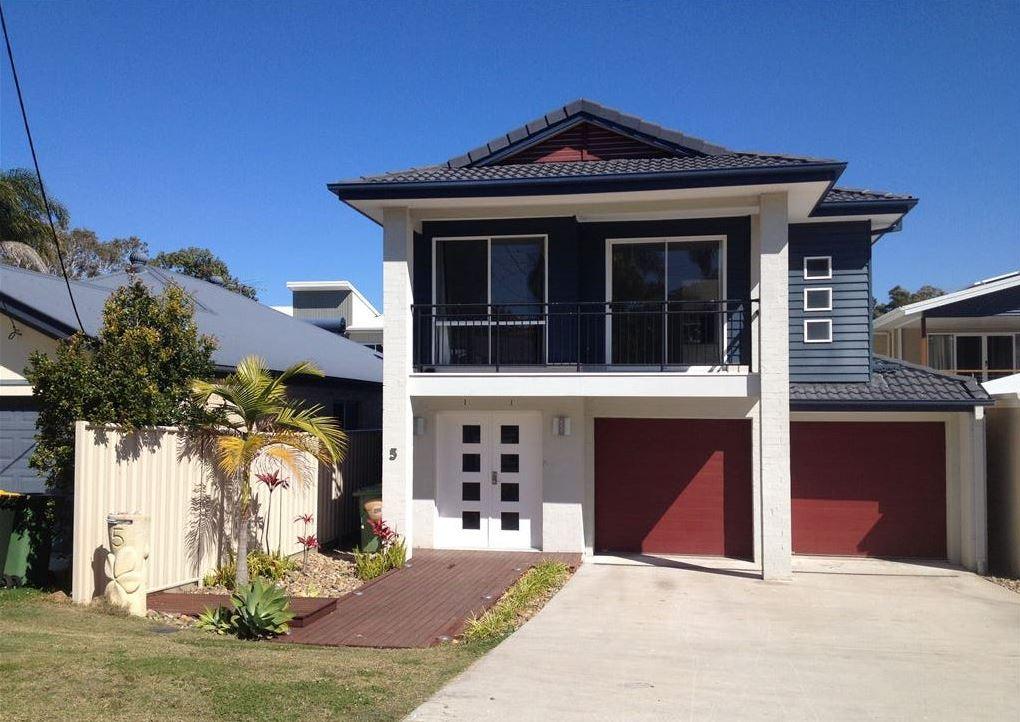 5 Brennan Rd, Scarborough, QLD 4020