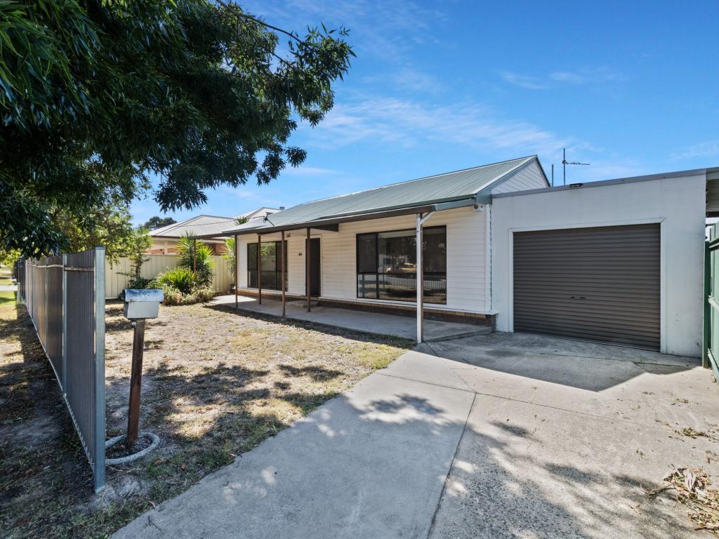 460 Griffith Rd, Lavington, NSW 2641