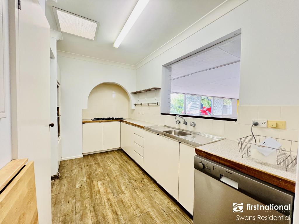 27 Gunnamatta Pl, Kelmscott, WA 6111