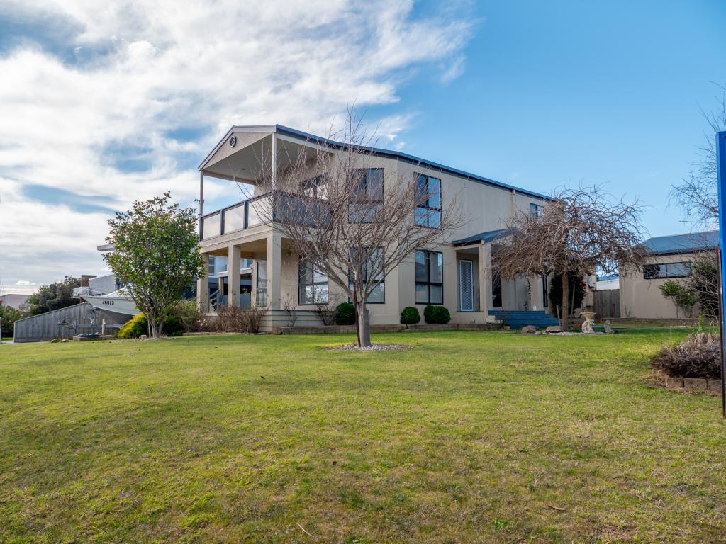 18 Wetherall Dr, Corinella, VIC 3984