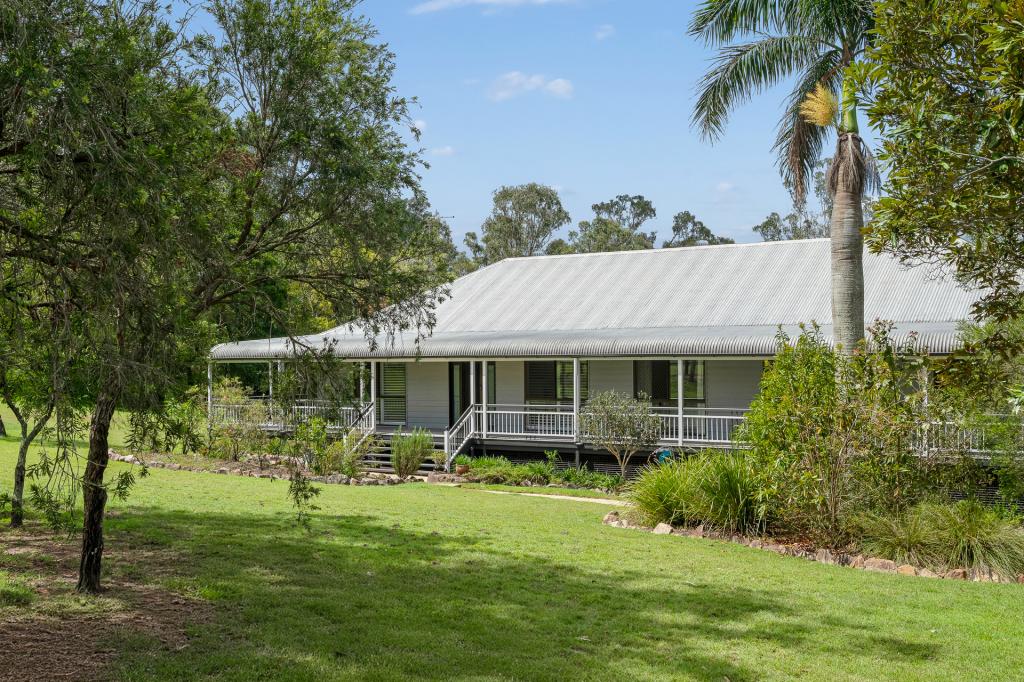 4 Richards Rd, Camp Mountain, QLD 4520