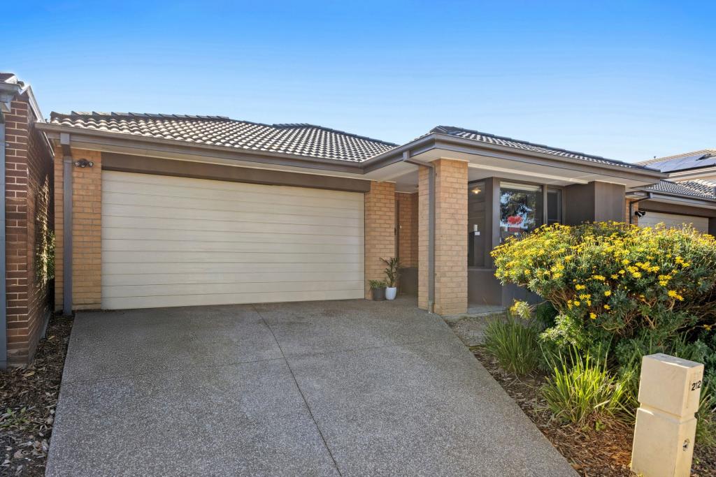212 Alisma Bvd, Cranbourne North, VIC 3977