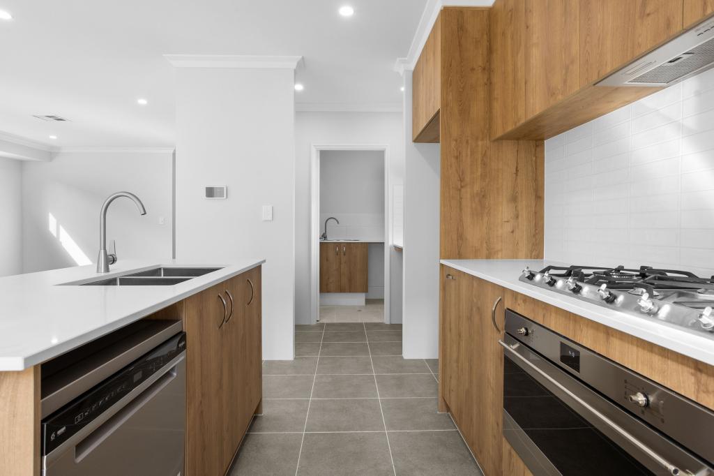 19 Portofino Loop, Coogee, WA 6166