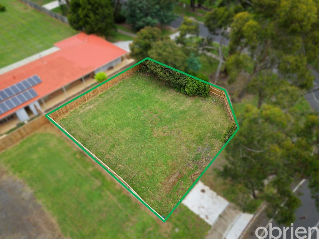102 Lampard Rd, Drouin, VIC 3818