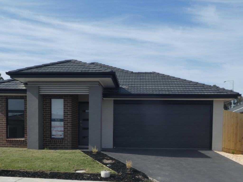 12 Camden St, Lucknow, VIC 3875