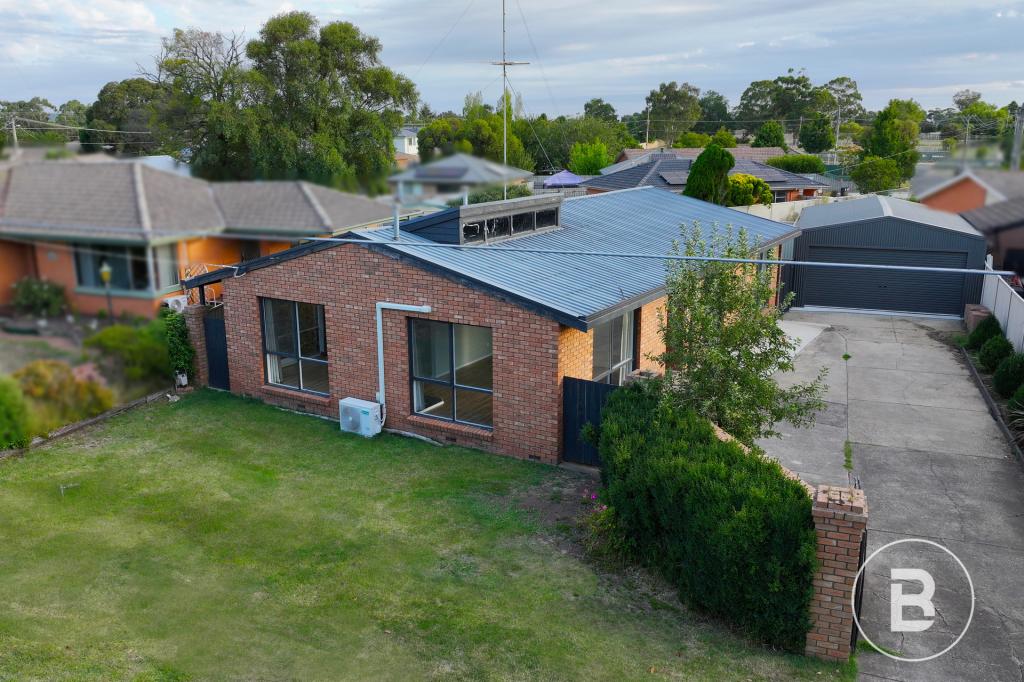 13 Whitelaw Ave, Delacombe, VIC 3356