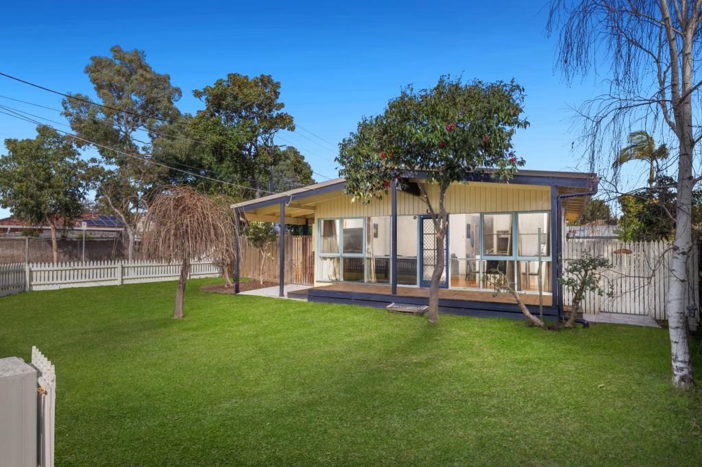 46 Fourth Ave, Chelsea Heights, VIC 3196