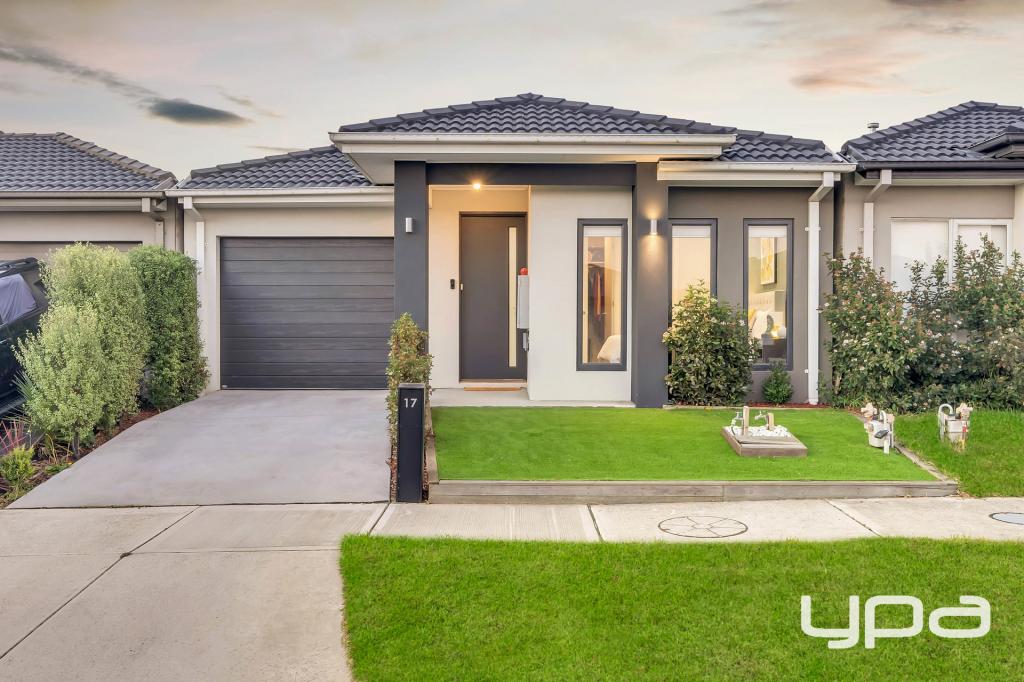 17 PELAGOS DR, CLYDE, VIC 3978