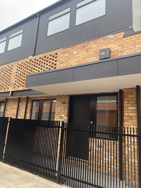 19 Carrick Lane, Strathmore, VIC 3041