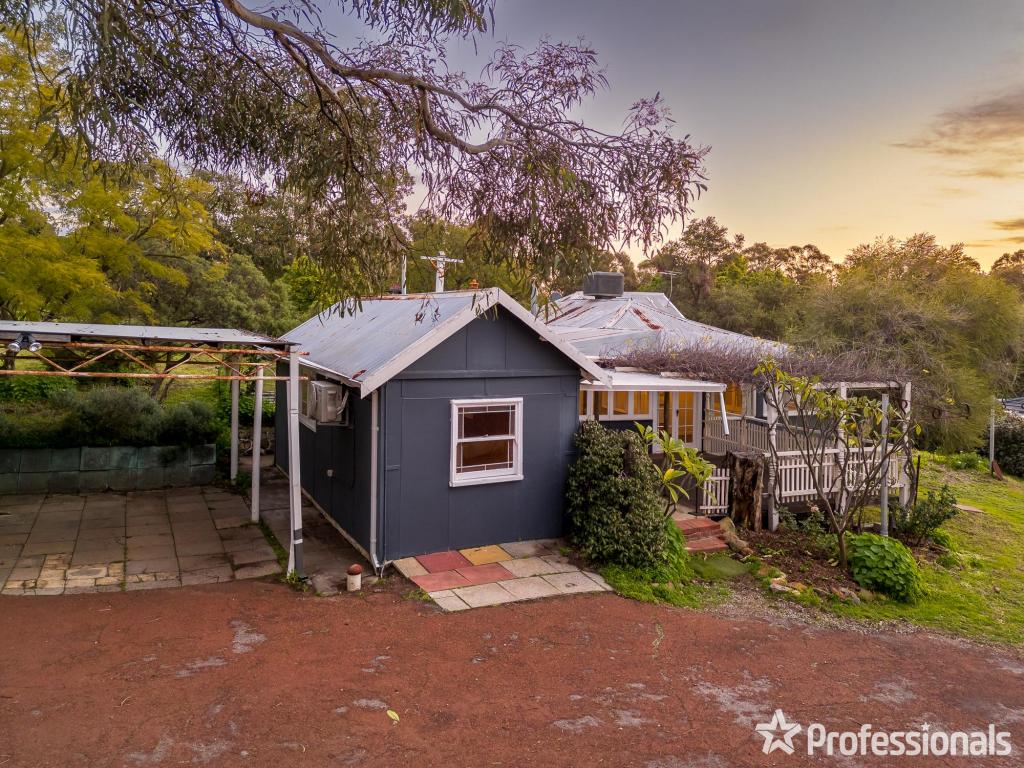 15 Throssell Rd, Greenmount, WA 6056