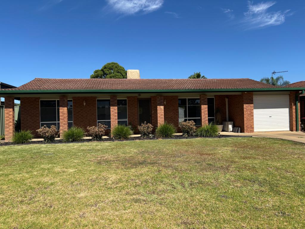 22 Naretha St, Glenfield Park, NSW 2650