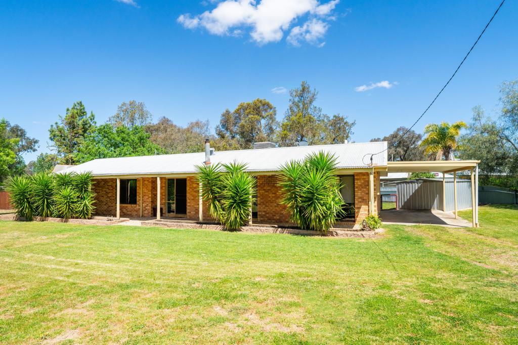 61 Howlong Burrumbuttock Rd, Burrumbuttock, NSW 2642