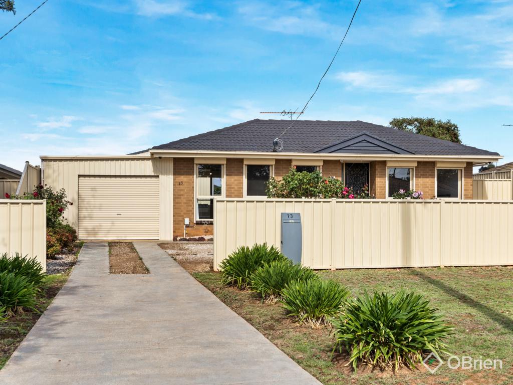 13 Grey St, Darley, VIC 3340