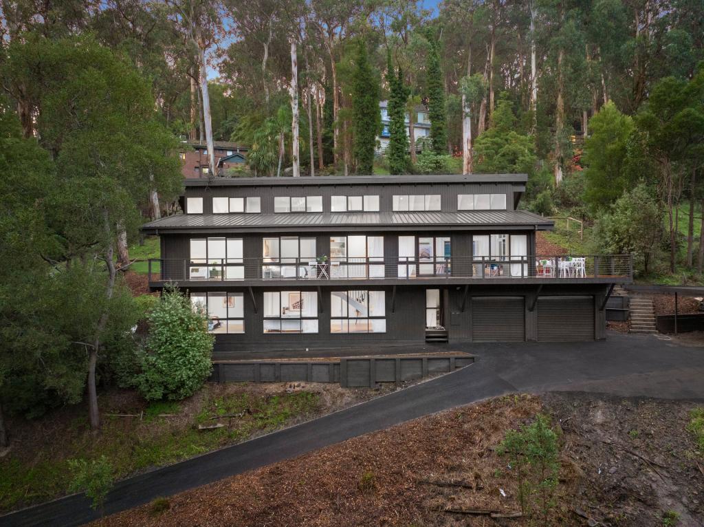 32 Hazelvale Rd, Tecoma, VIC 3160