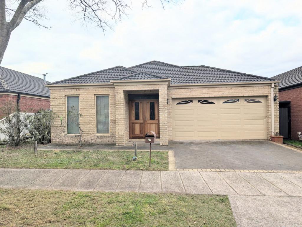 37 Long Island Cct, Craigieburn, VIC 3064