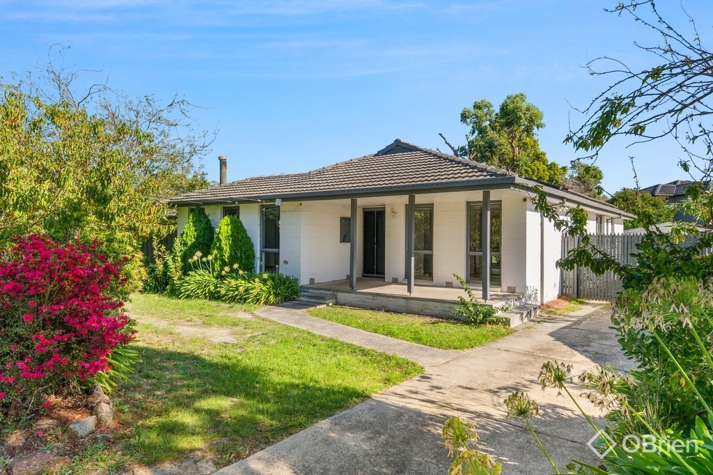 15 NARONG CRES, KNOXFIELD, VIC 3180