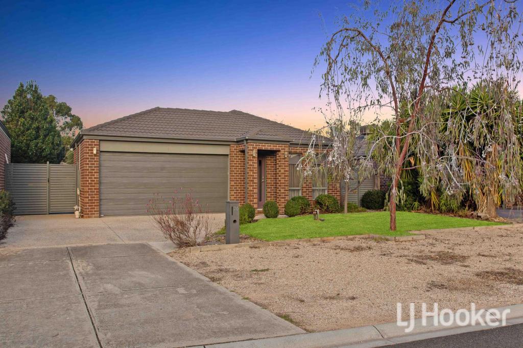 26 Saltbush Cres, Brookfield, VIC 3338