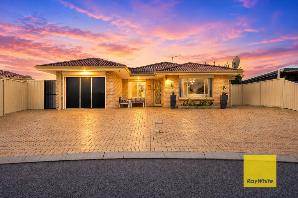 15 BOUGAINVILLEA CT, MARANGAROO, WA 6064