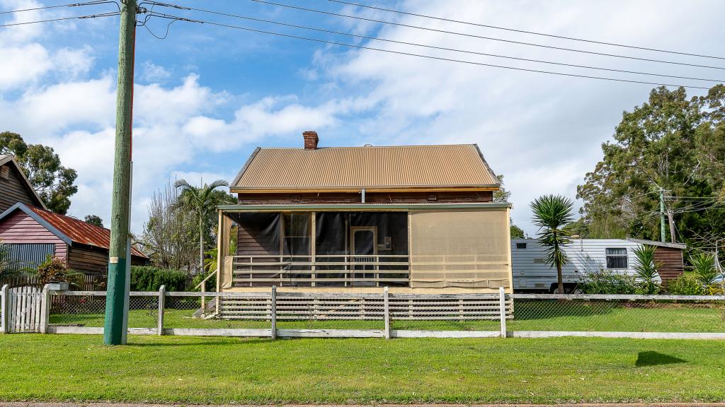 11 Broadway St, Pemberton, WA 6260