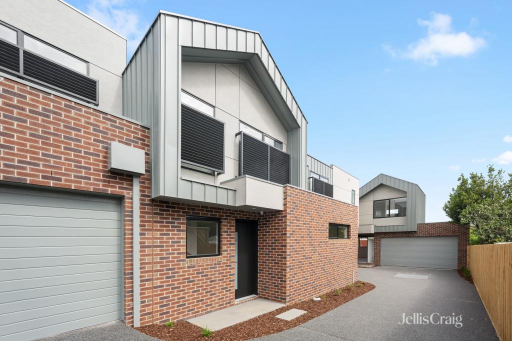2/4 BENAMBRA ST, PRESTON, VIC 3072