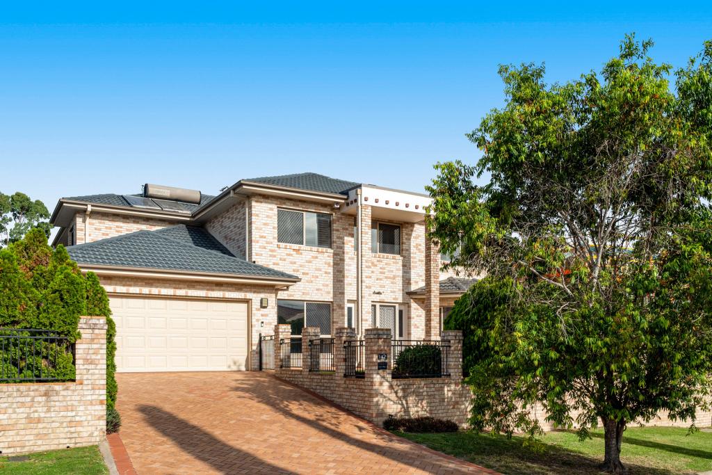 142 White Cedar Cct, Stretton, QLD 4116