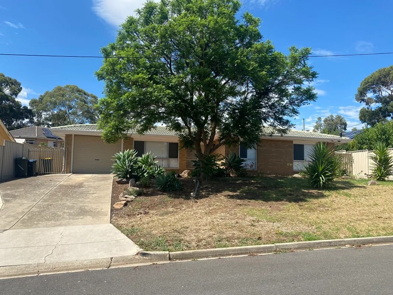 1 Clarence Dr, Athelstone, SA 5076