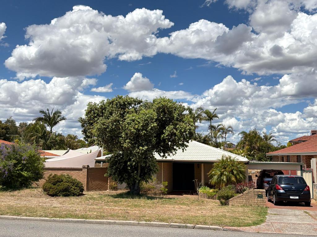 24 Calley Dr, Leeming, WA 6149