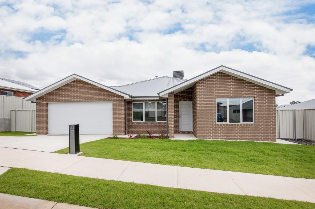 58 Jackeroo Cct, Thurgoona, NSW 2640