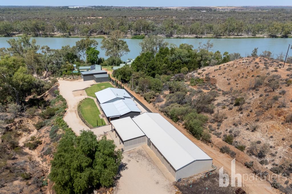 1586 OLD STURT HWY, BERRI, SA 5343