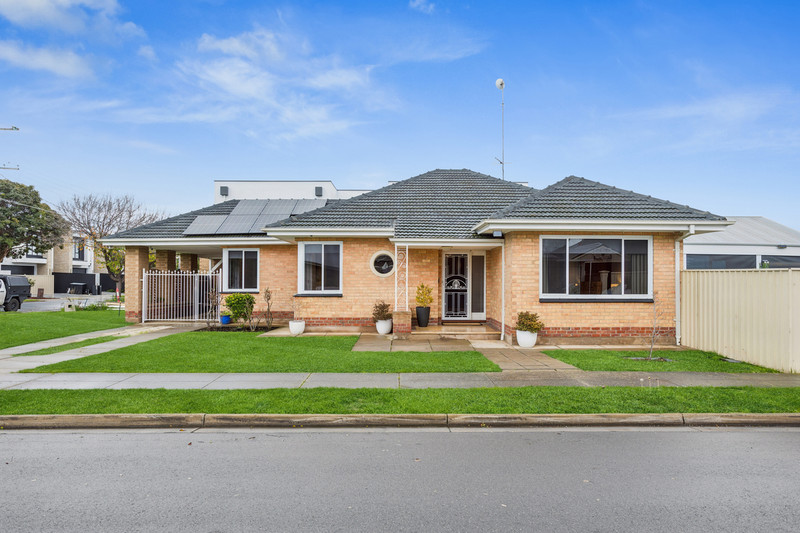 17 Ayton Ave, Fulham, SA 5024