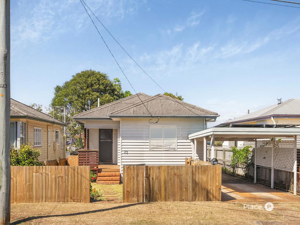 73 King St, Woody Point, QLD 4019
