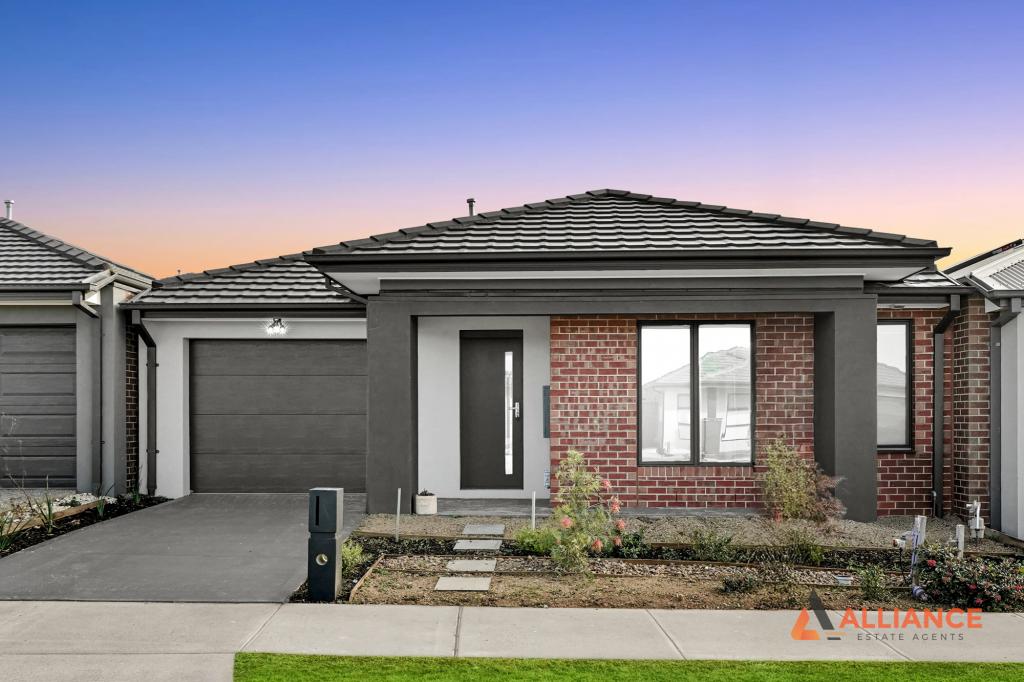 18 Peterborough Rise, Werribee, VIC 3030
