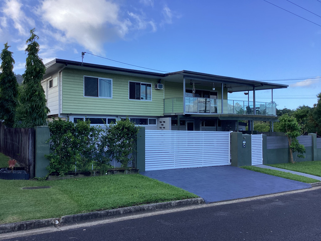 1/2-4 Duignan St, Whitfield, QLD 4870