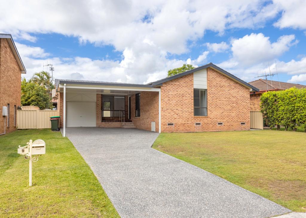 9 Lawson Cres, Taree, NSW 2430