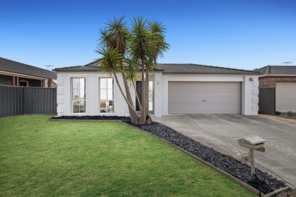 5 Darling Pl, Manor Lakes, VIC 3024