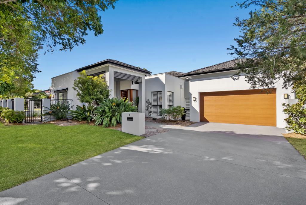 1 Sagitta Pl, Robina, QLD 4226