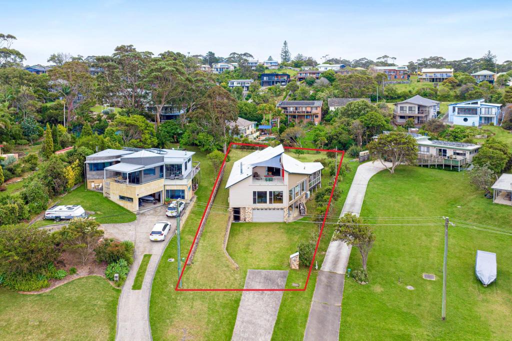 90 Nelson Pde, Tuross Head, NSW 2537