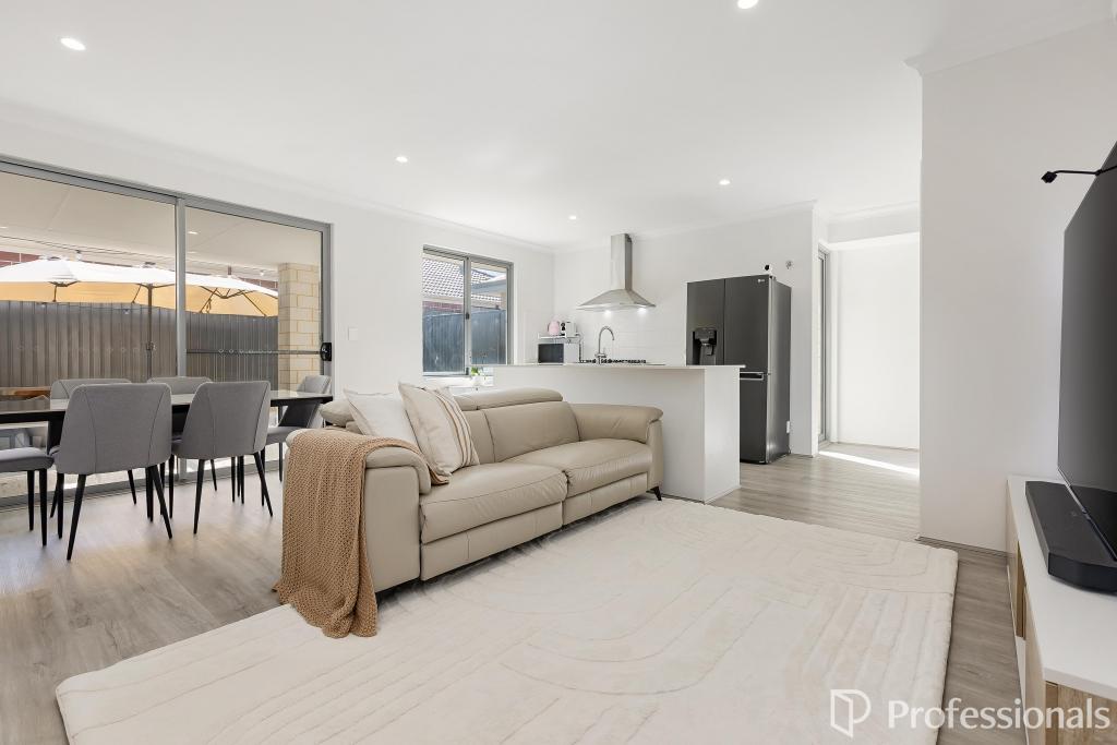 17 BALMAIN LOOP, HARRISDALE, WA 6112