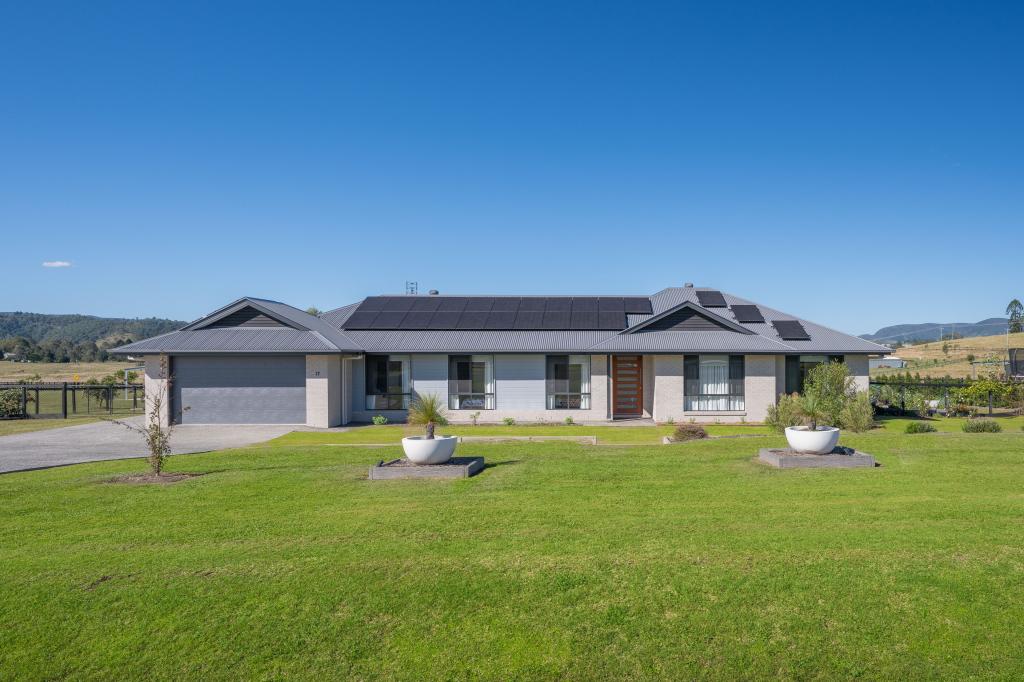 17 Caballo Way, Winya, QLD 4515