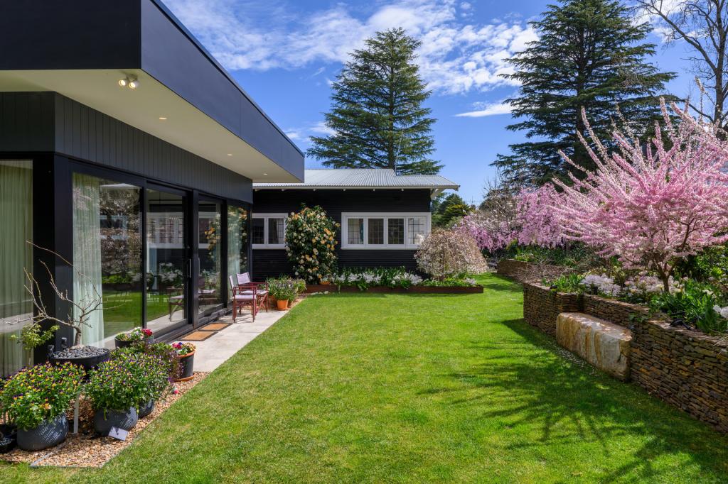 10 Blackheath St, Leura, NSW 2780