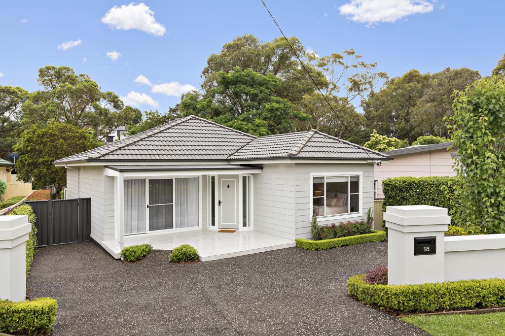 18 Cummins St, Unanderra, NSW 2526