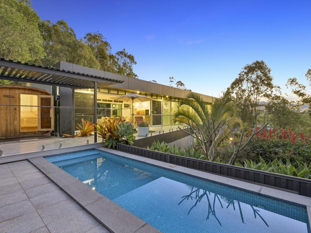 11 GUARA GR E, PIMPAMA, QLD 4209