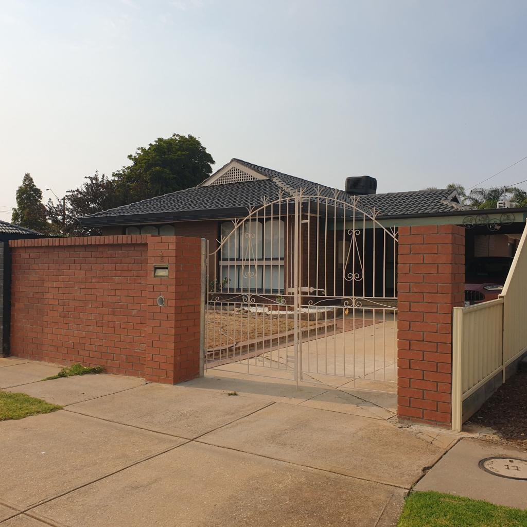 1 Mitchell Rd, Melton South, VIC 3338