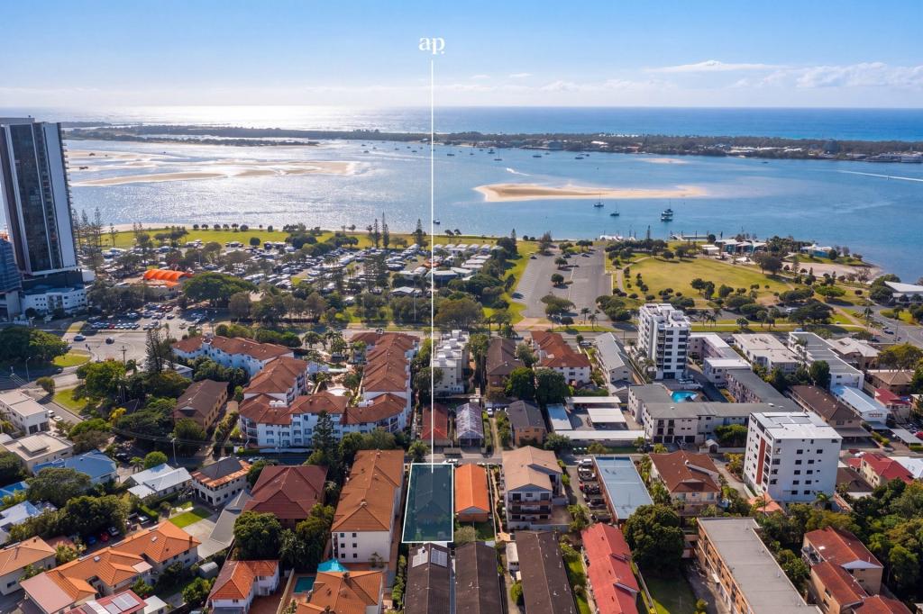 1 & 2/34 Little Norman St, Southport, QLD 4215