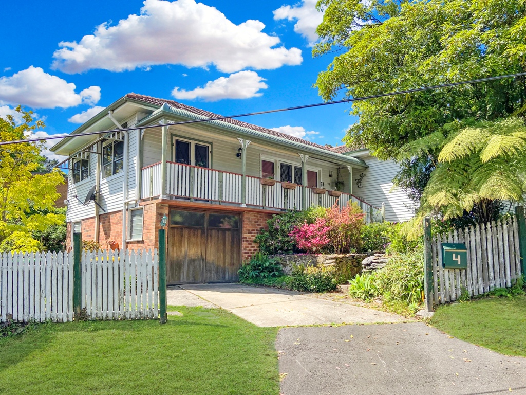 4 Bedford Rd, Woodford, NSW 2778