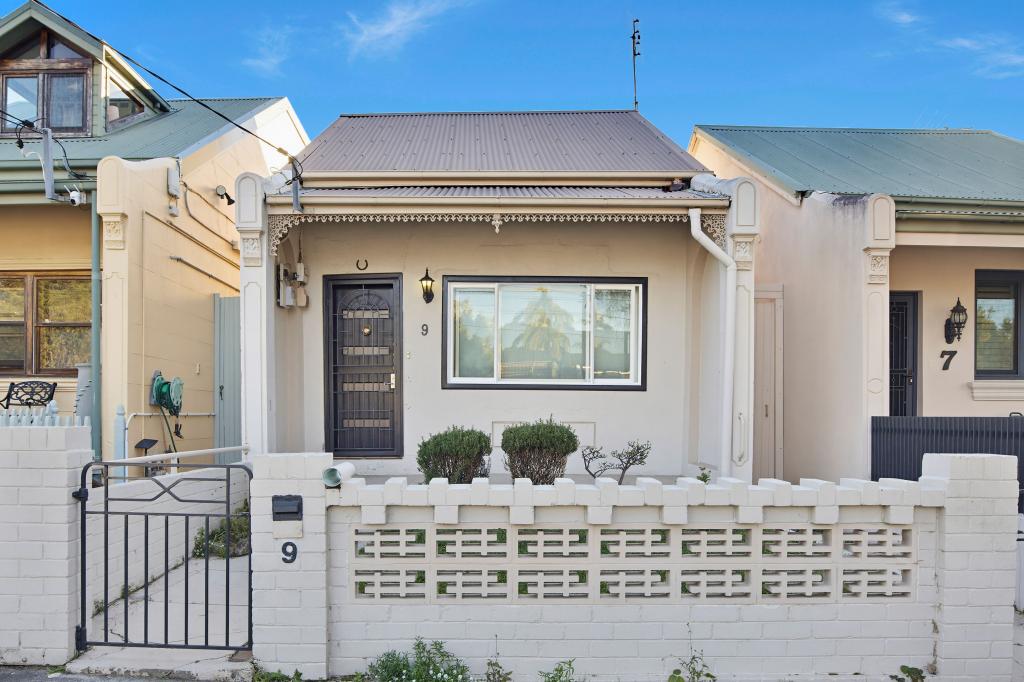 9 Gibbes St, Banksia, NSW 2216